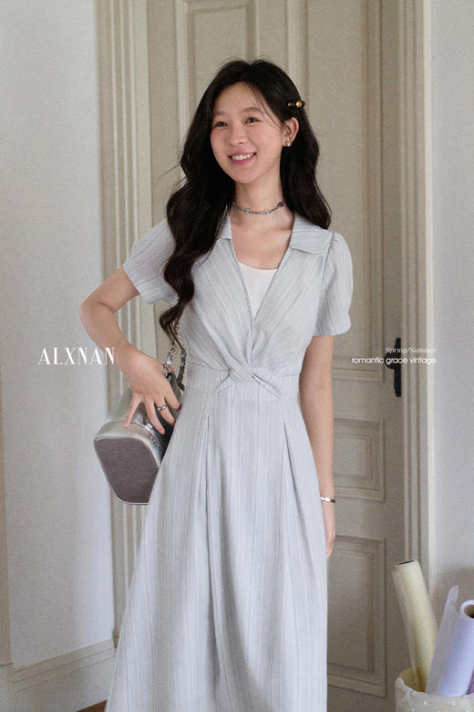 鹿向南「蓝调通勤」法式通勤气质女夏季收腰显瘦蓝色a字连衣裙 商品图5