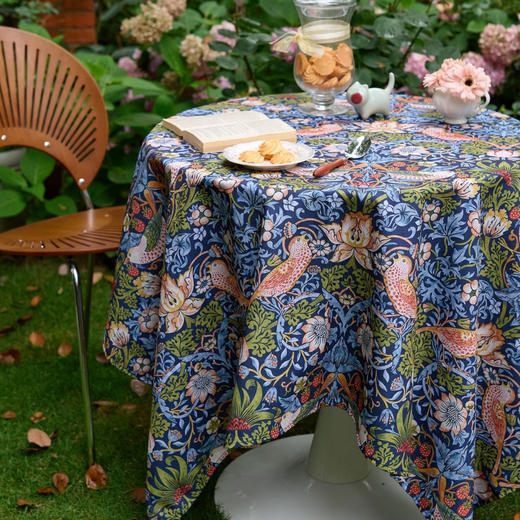 【英国Morris经典花鸟图案桌布】高克重厚实面料，真防水+高贵华丽垂感 商品图3