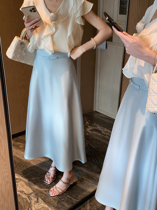 张心子【云舒云卷】V领轻薄飘逸荷叶边雪纺上衣 U2507004 商品图3