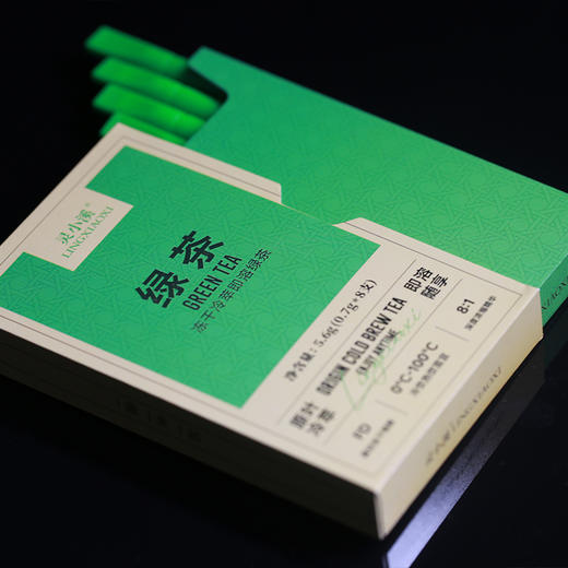 【全国包邮，部分地区除外】灵小溪 冻干冷萃即溶固体茶饮料 茉莉花茶/乌龙茶/绿茶/红茶 0.7g*8支/盒 商品图1