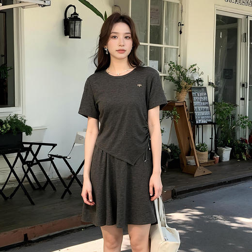 奢姿大码女装2025夏季减龄抽绳设计圆领两件套胖妹妹半松紧套装9952953530 商品图2