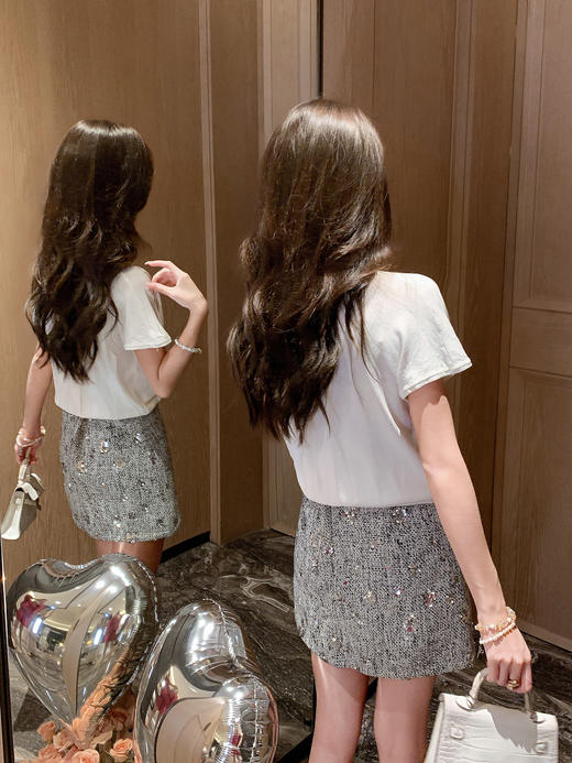 张心子【巴黎记事】V领弹力气质显瘦针织上衣 U2507001 商品图9