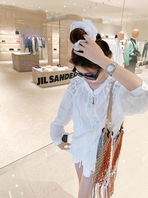 【169元任选2件】最后一波现货！蕾丝复古灯笼袖衬衫 商品图7