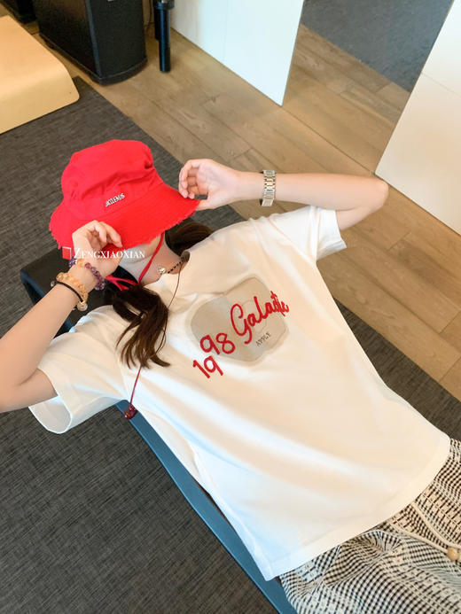 <曾小咸推荐>现货秒杀！卖完不补 ！微信打折价！苹果印花短袖T恤 日常129.99/件 立减70 秒杀59.99/件！！休闲宽松黑白格子高腰休闲裤 日常159.99 立减80 秒杀79.99！ 商品图5