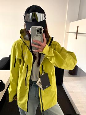 始祖鸟Aha系列SV7代  GORE-TEX Pro 刺绣硬壳冲锋衣（MG）