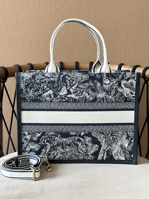 BT136-迪奥托特包中号新兰虎皮（BT*MM）7.22直播款 商品图3