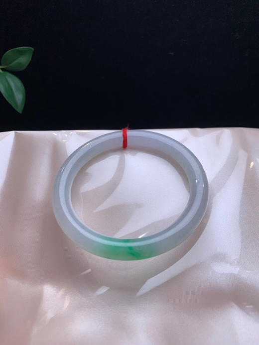 620560，53.5 飘绿圆条，底子细腻，飘一抹清新绿，清新秀气 商品图4