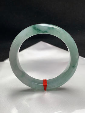 620564，56圈口，糯化飘花正圈平安镯，蓝底飘蓝花，种老水足