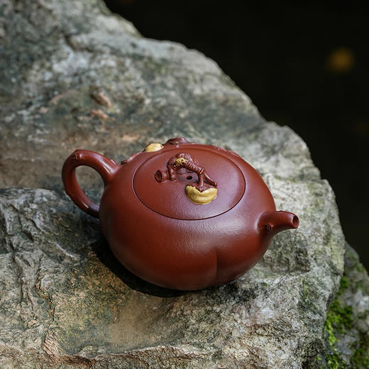 龙德堂陶艺 徐飞制《好事来了》原矿大红袍 180cc 库存请咨询客服 商品图2
