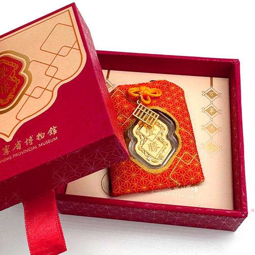 万事胜意 · 叠胜御守挂饰 含纯金0.2克 辽宁省博物馆出品 商品图5