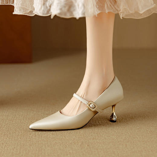 【预售5天】丝绸羊皮！秋季新款法式玛丽珍尖头一字带细跟高跟鞋女DB&M6516 商品图1