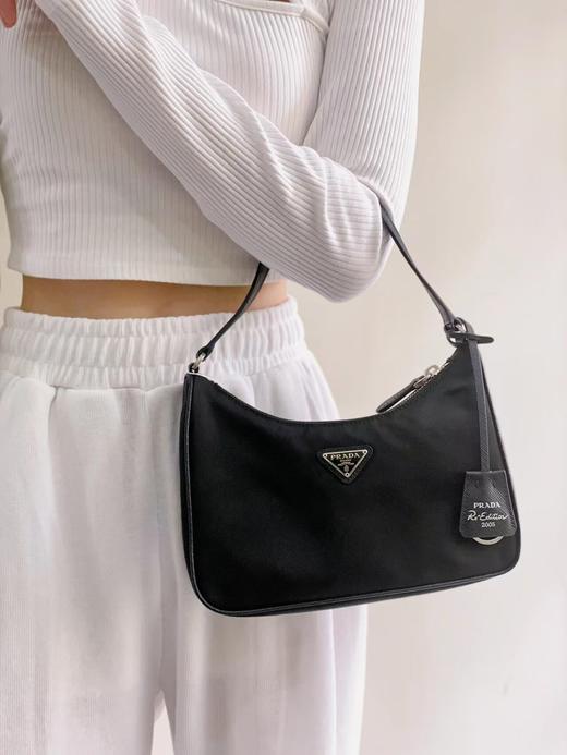 BT43-普拉达 经典三角标皮肩带hobo包（BT*MM）7.22直播款 不配吊牌可以定做 商品图4