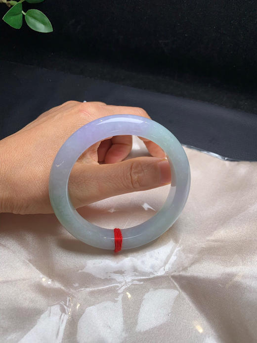 620561，60 糯冰底春彩手镯、清新秀气有特色，润润的 商品图5