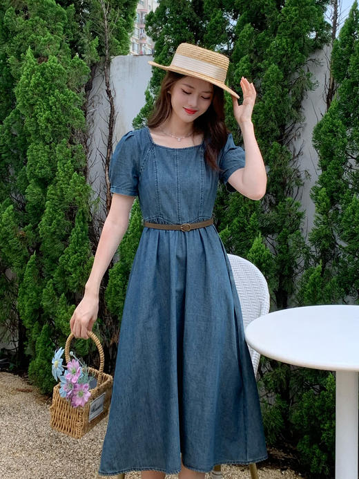 【百图lulu定制】【法式画报连衣裙】【赠腰带】法式 泡泡袖  方领牛仔 收腰连衣裙 商品图6