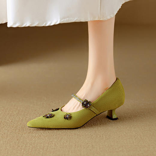 【预售5天】法式一字扣花朵复古温柔玛丽珍鞋夏新款浅口百搭低跟单鞋女DB&M6518 商品图2