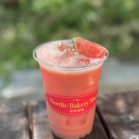 西瓜椰汁
Watermelon Coconut Juice