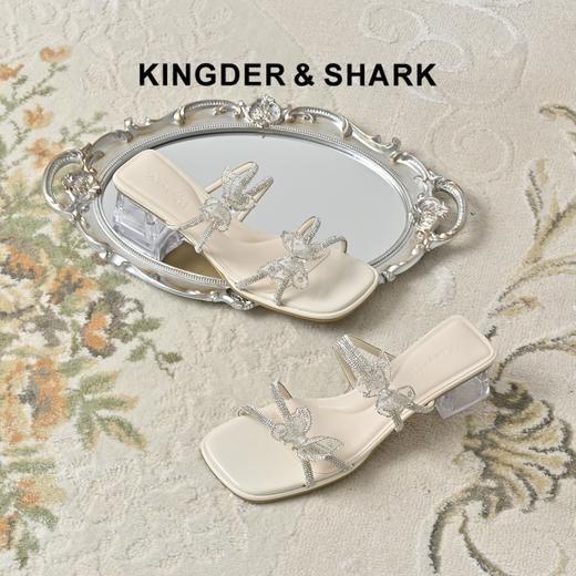 经典鲨2025夏季款仙女风甜美中粗跟立体蝴蝶时装凉鞋拖鞋女KW127-529051 商品图0