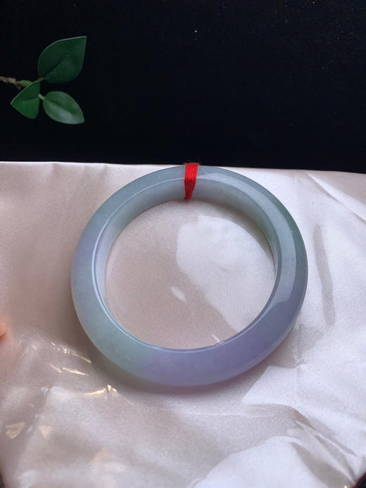 620561，60 糯冰底春彩手镯、清新秀气有特色，润润的 商品图4