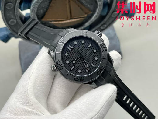 墨黑海马 桀骜登场 欧米茄VS新品海马300系列 陶瓷海马 男士机械腕表 商品图0