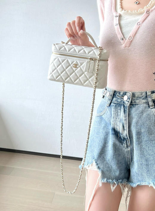 香奈儿 25P春夏  小C扣LP盒子  盒子黑白两色（MM） 商品图3