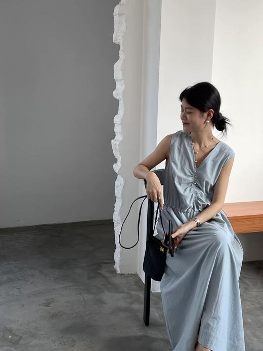 【GZ】无忧购露背v领无袖连衣裙女春夏抽绳收腰裙子大裙摆长裙背心裙2027（截单后3-5天发货） 商品图5