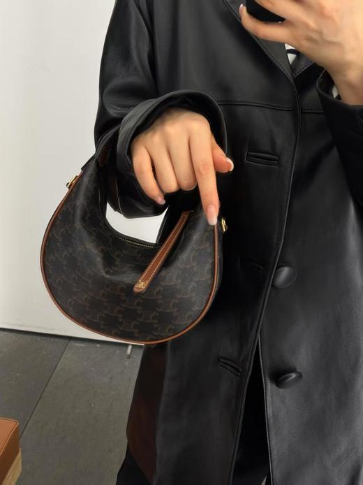 CELINE赛琳 LULU标志印花 牛皮革 手提包 女款 黄褐色（LZ） 商品图3