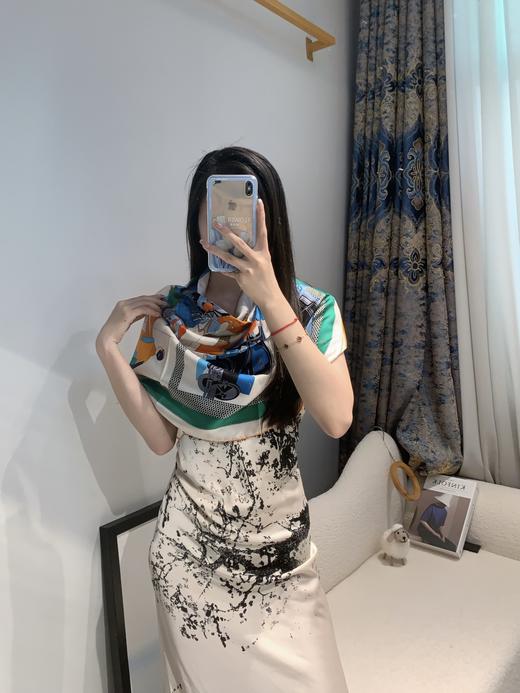 爱马仕围巾 专柜爆款立体呈现图案纹路实物档次极高（EJ*MM） 商品图1