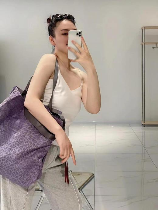 三宅一生尼龙托特包Tote包购物袋手提单肩包 （EJ*MM） 商品图1