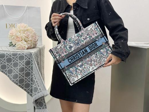 迪奥 印花刺绣 棉 托特包Tote包购物袋白蓝蝴蝶手提包 中号 （LZ） 商品图6