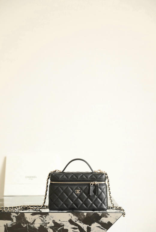 香奈儿 25P春夏  小C扣LP盒子  盒子黑白两色（MM） 商品图7