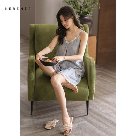 可人儿带bra泡泡绵女士吊带短裤睡衣夏季可外出家居服长裤三件套 商品图1