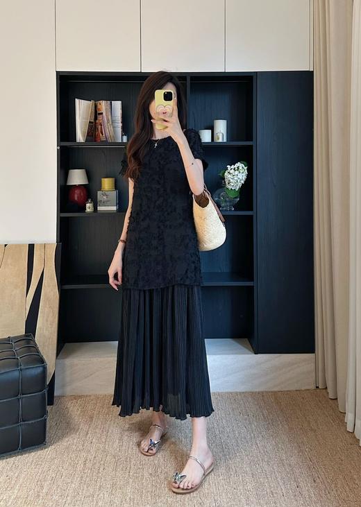 小华美一见倾心莱赛尔天丝千百褶假两件显瘦直筒连衣裙 商品图4