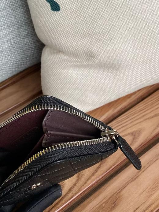 香奈儿 粒面牛皮拉链手拿零钱包（LZ） 商品图6