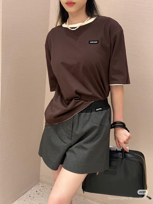 721-5 独家渠道货 miu条纹/乌木总棕 双色双面穿 中袖宽松箱式T恤 细腻软糯时髦 商品图4