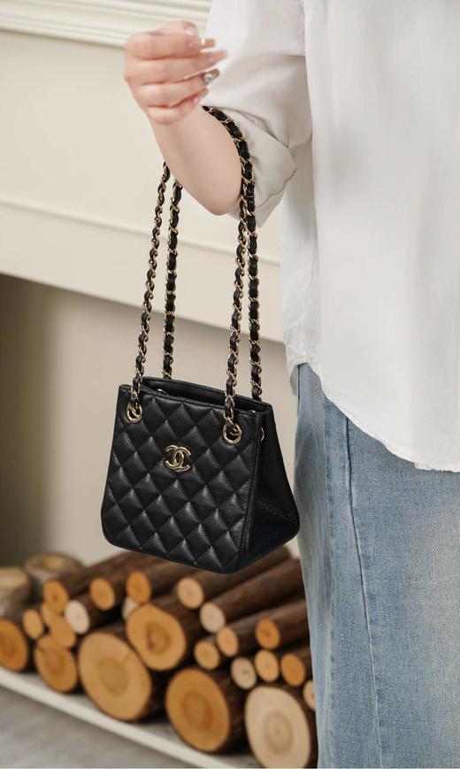 香奈儿 25Cminitote 金色金属品牌微标Logo 亮面粒纹小牛皮（LZ） 商品图10