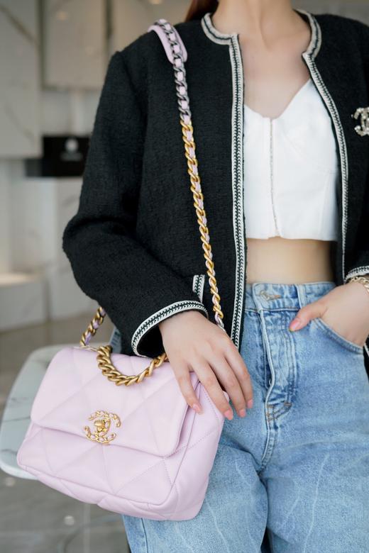 CHANEL香奈儿 19Bag 金扣翻盖双链条 羊皮 单肩斜挎包 小号 （LZ*MM） 商品图13