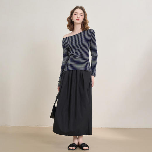 西遇韩系撞色条纹斜肩长袖T恤女秋季修身内搭打底衫上衣V2551140 商品图1