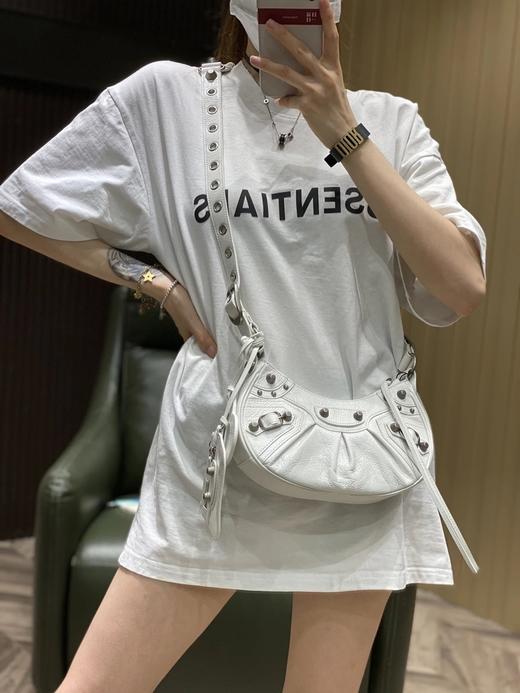 巴黎世家-Le Cagole S做旧银配件心形化妆镜羊皮饺子包机车包半月包月牙包单肩斜挎手提包 女款 （LZ） 商品图2