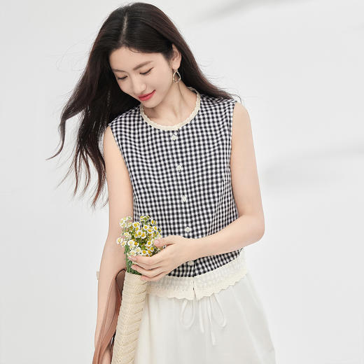 【07/23新品】熙世界法式蕾丝花边拼接格纹衬衫女夏季新款小众设计无袖背心上衣 商品图4