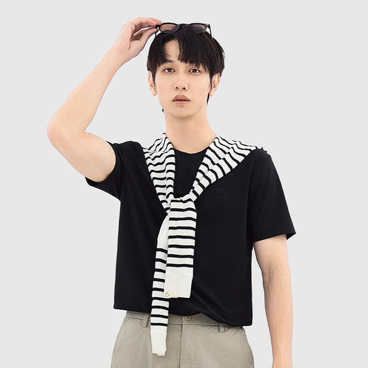 【新品上新】HX 夏季圆领短袖合体T恤凉感S102522279101 商品图0