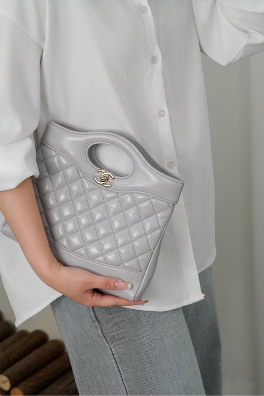 香奈儿 31bag mini 浅灰 淡金扣菱格纹 小羊皮 链条单肩手提斜挎包 （*HH） 商品图5