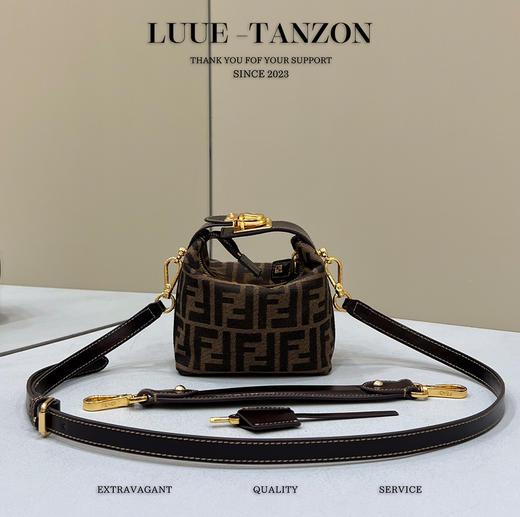 芬迪-全网 火中古饭盒包 经典老花（LZ） 商品图0