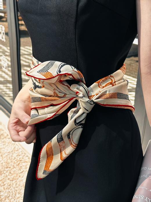 爱马仕的经典围巾（EJ*MM） 商品图3