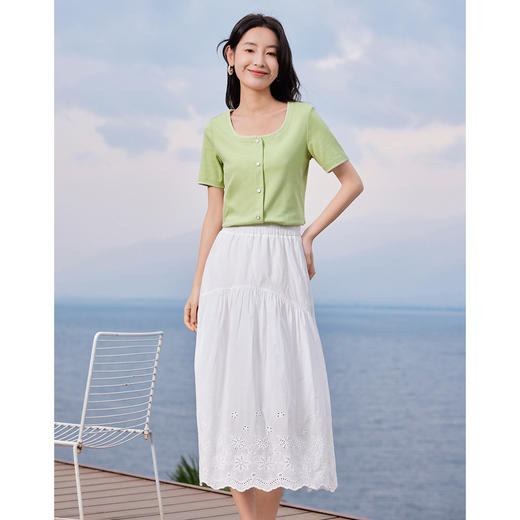 【专属特价】熙世界小香风气质U领T恤女2025新款夏装宽松显瘦百搭正肩上衣 商品图3