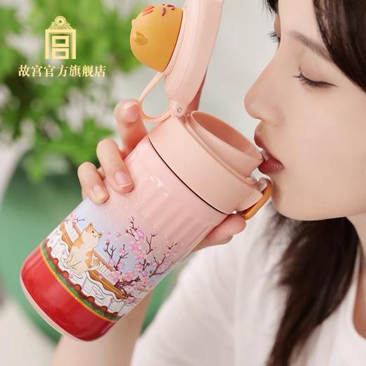 萌猫戏雪保温杯 商品图1