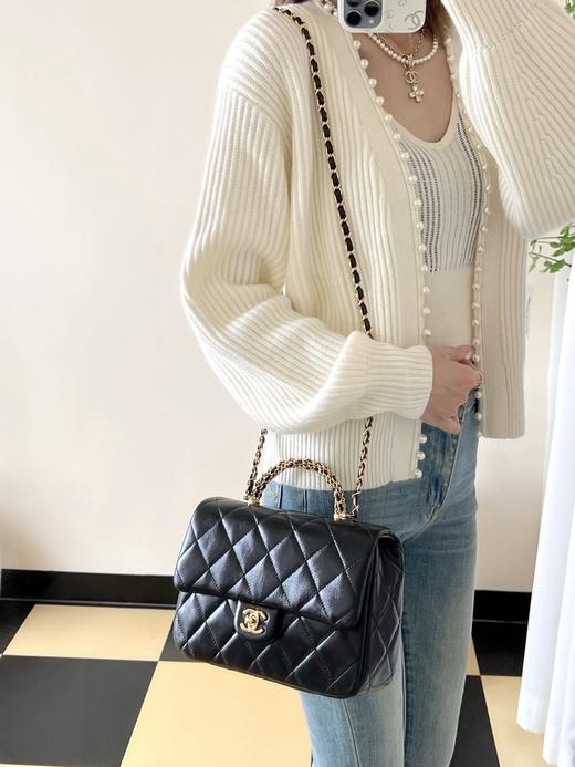 香奈儿 24B 秋冬新品黑金拧链手柄包 手提包 双尺寸（LZ） 商品图4