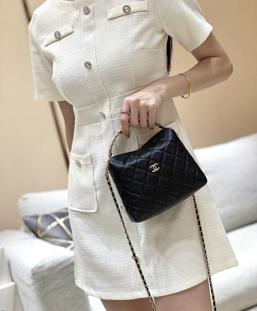 香奈儿 24A 高级手工坊系列 隐藏实用款牛皮手柄包（LZ） 商品图9