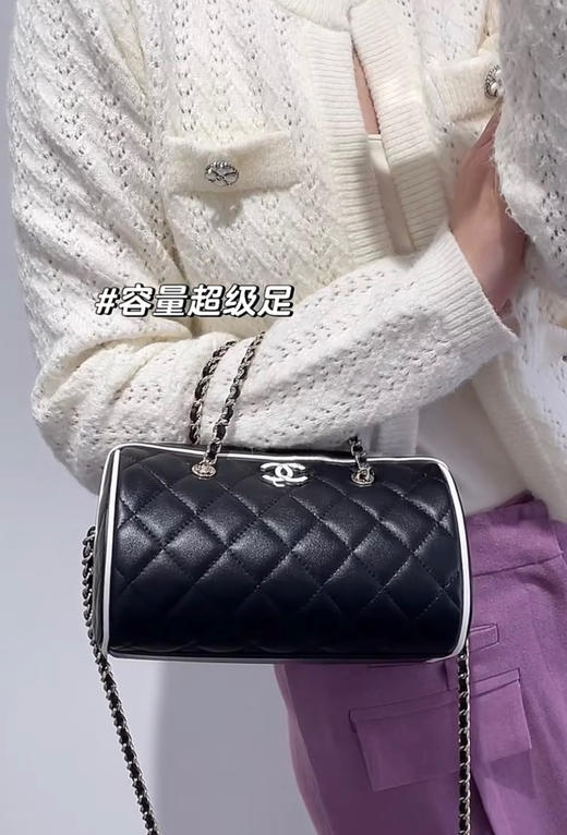 香奈儿 25P春夏 羊皮保龄球包黑/白边（LZ*MM） 商品图1