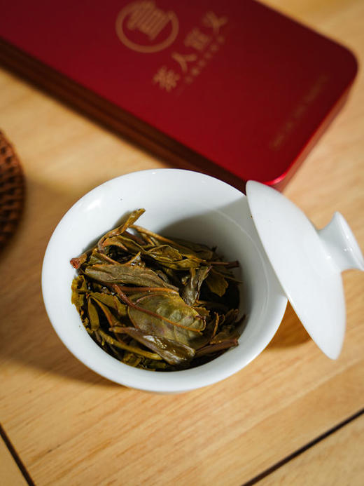 2023年【正气塘古树小饼】【宣哥私藏茶】8g一片，一盒4片，32g/盒，随身携带装，可掰开4克随行杯冲泡，随时随地享受古树茶的味道 商品图6