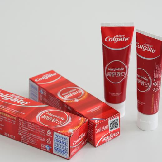 疯抢中！！【高露洁Max White超研致白牙膏】预防牙渍附着 有效美白 咖啡爱好者抽烟人士必备 100g*3支高档包装 商品图11